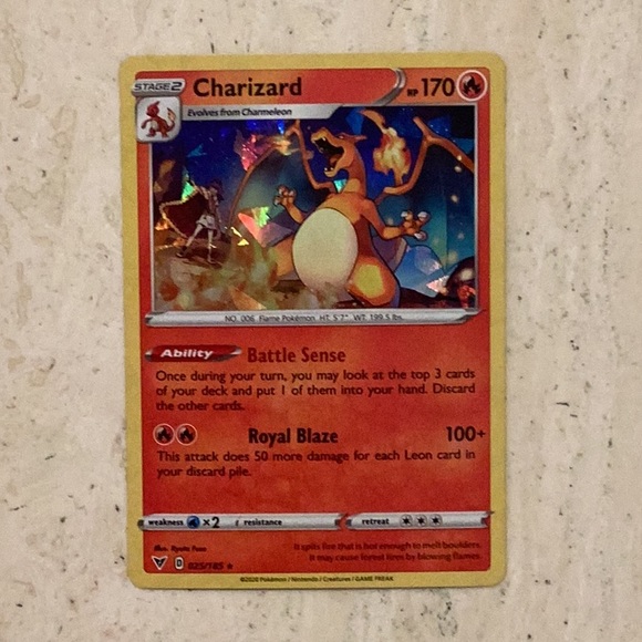 Charizard Cracked Ice 2020 Vivid Voltage Pokemon Card Holo 025/135 #25 TCG - Picture 6 of 7